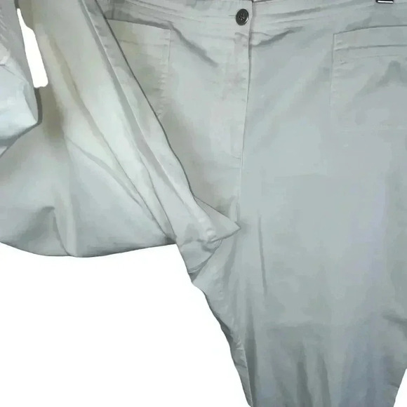 CHICOS Women’s White‎ Casual Cotton Blend Capri Pants 2 - Picture 4 of 5